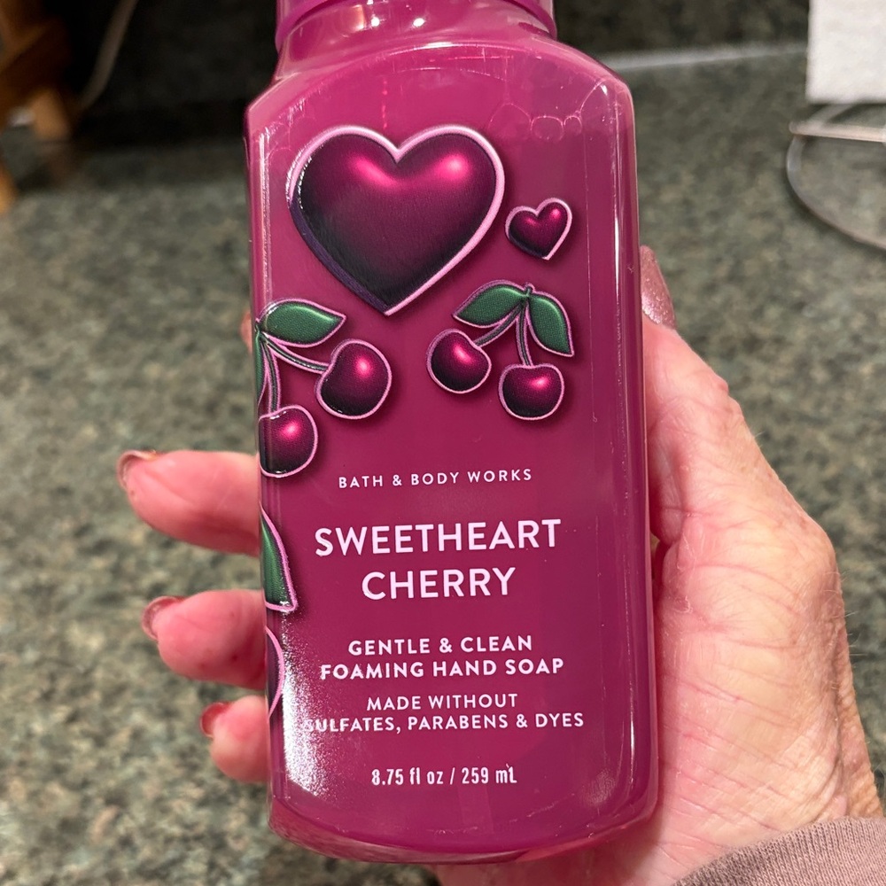 Nwt “Sweetheart Cherry 🍒” 8.75 Oz of foaming hand soap. . Great Gift 💝